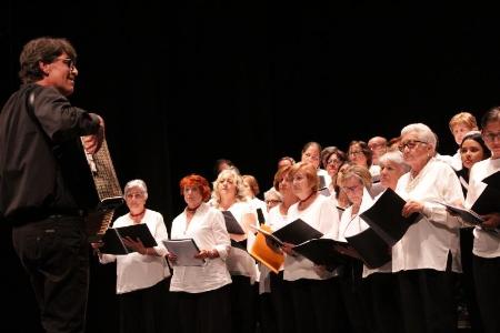 Imagen Nueve coros participan en el primero de los dos conciertos programados para cerrar el curso de Aulas para Convivir Cantando de la Diputación
