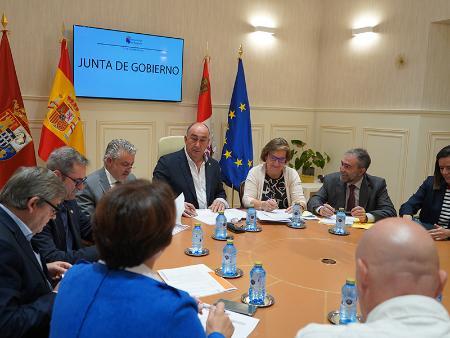 Imagen La Junta de Gobierno de la Diputación aprueba la convocatoria de una línea de 20.000 euros en ayudas a establecimientos de la provincia que apuesten por el consumo de kilómetro cero